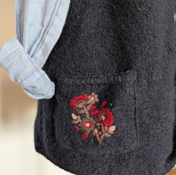 Vintage sleeveless sweater - Picture 3 of 4